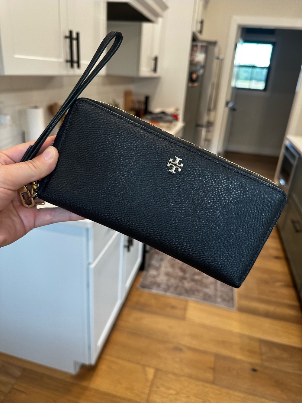 Tory Burch Emerson Black Saffiano Leather Zip Wristlet Wallet